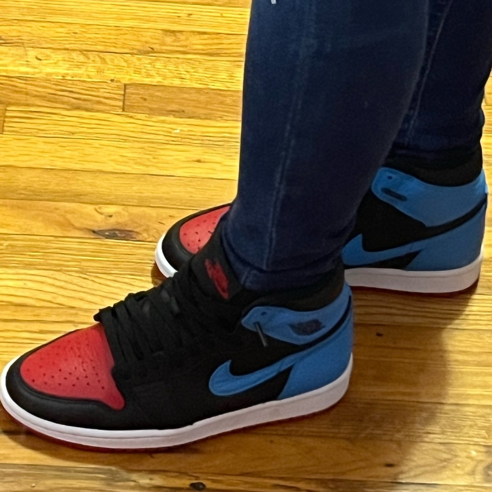 Jordan 1s - Picture 3 of 3